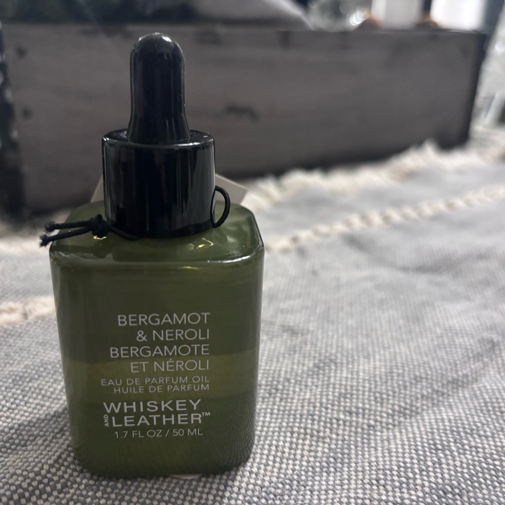 Whiskey Leather Bergamot & Neroli Men’s Fragrance Oil